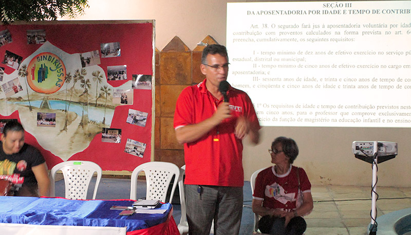 [Assembleia geral sobre reforma da Previdencia Municipal]