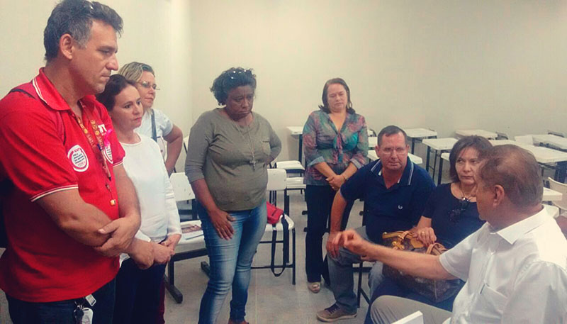 [Professores municipais em luta pelo reajuste do piso salarial]