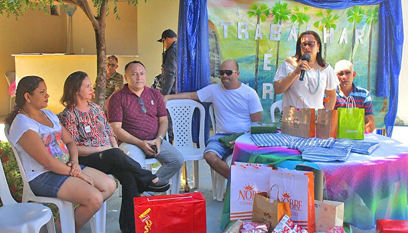[Sindirussas realiza evento pelo Dia do Trabalhador]